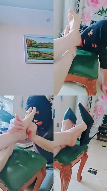 灵犀-下跪伺候主人_高跟鞋裸足舔