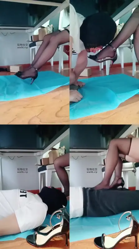 盈盈-桌底视角恋足