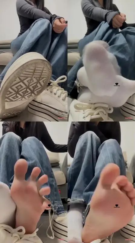 酥酥domS-第一视角红绿灯系列①板鞋白棉袜裸足轮番轰炸强制射精