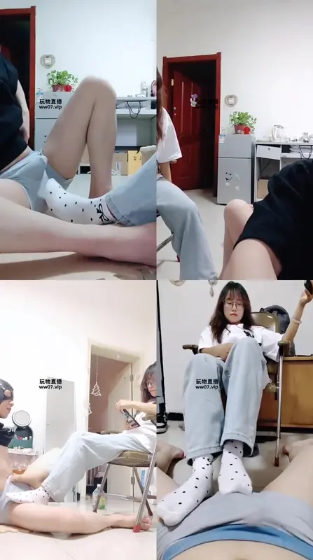 小李子-斑点白袜牛仔裤踩裆