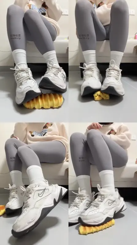 萧萧大人-第一视角-M2k踩面包