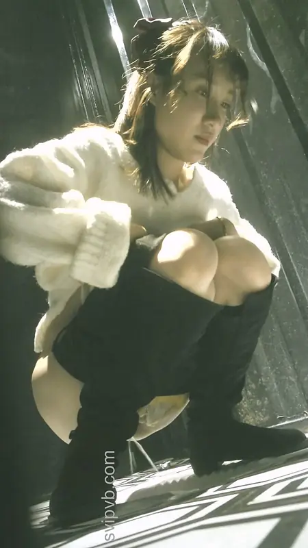 自购KTV系列-1高清诱惑的小姐姐 (131)